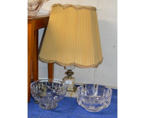 ONYX TABLE LAMP WITH SHADE &amp; 2 DECORATIVE BOWLS     