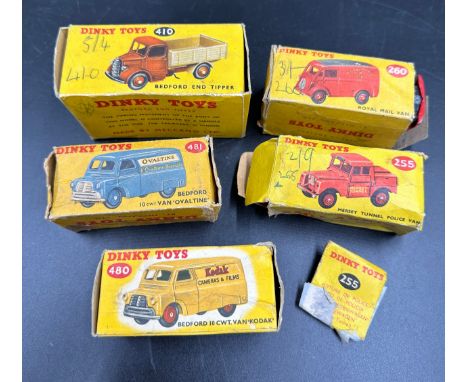 Boxed Dinky Toys to include 255 Mersey Tunnel Police Van, 260 Royal Mail Van, 410 Bedford End Tipper, 480 Bedford 10CWT Van '