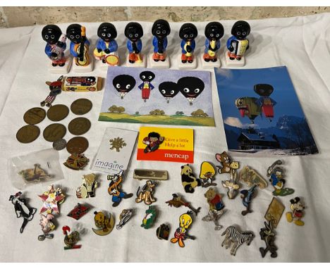 Eight Carlton Ware Golly band figures, 7.5cm h, 2 limited edition postcards, a Golden Shred Fun Eraser, various coins and tok