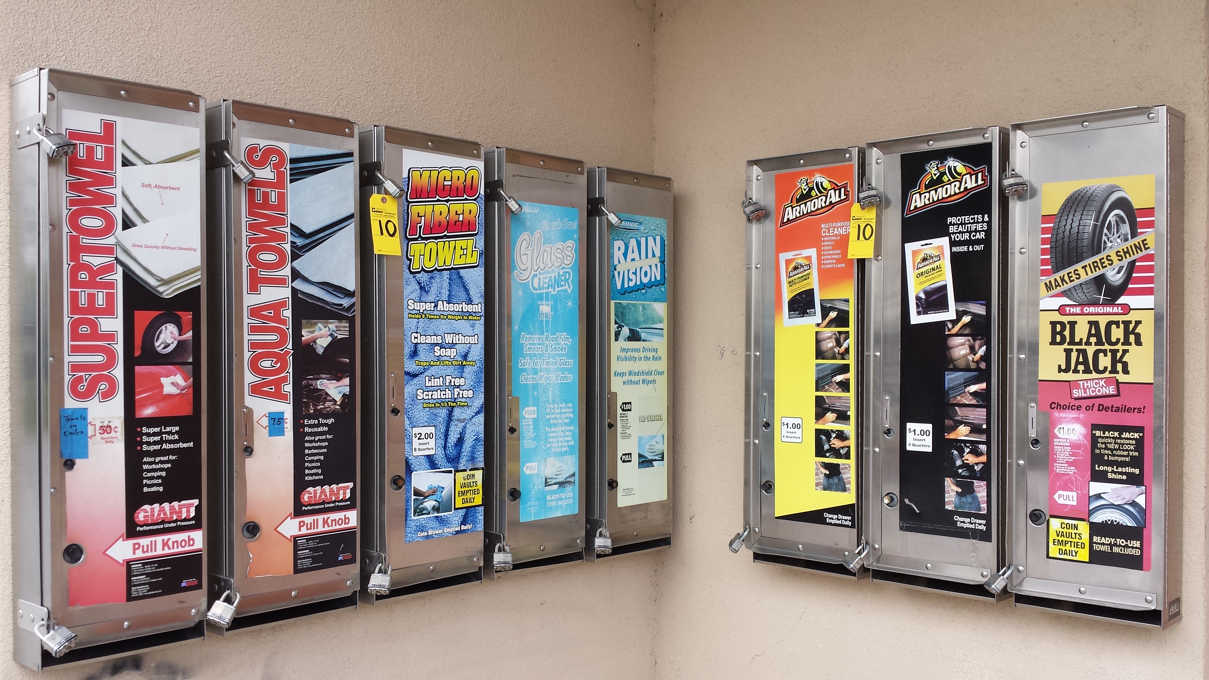 Giant Industries Drop Shelf Vending Machines m/n 2100 (8 Per Lot)