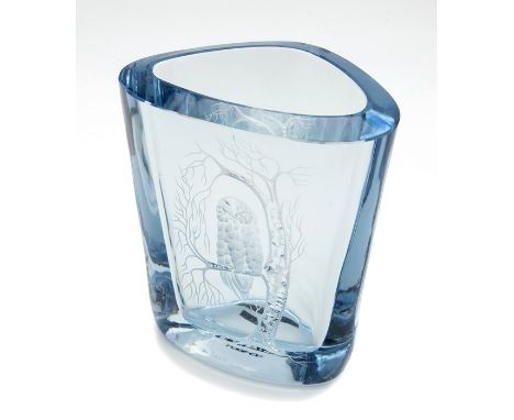 Stromberg glassworks (Sweden). Aqua blue 3 cornered vase. Intaglio cut owl and tree.