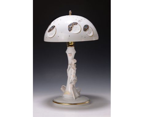 Lithophanie-Lampe, Aelteste Volkstedt, 2.H.20.Jh.,  Lampenfuss mit vollplastischer erotischer Harlekine, Schirm umlaufend mit