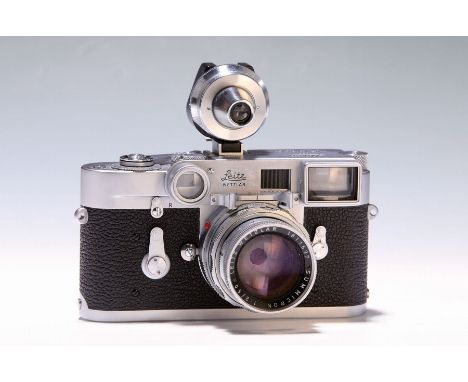 Leica M2   Bj.1959, Nr. 983448, mit Summicron 50mm 1:2, mit 'Nahbrille', dazu Sonnenblende Itooy und Sucheraufsatz Viooh; min