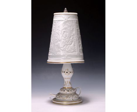 Lithophanie-Lampe, Schierholz, PMP, Plaue, 2.H.20.Jh.,  Rocaillenfüsse mit Goldstaffage, Schirm mit drei grossen umlaufenden 
