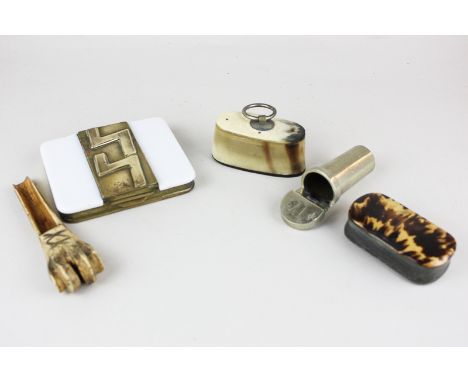 An imitation tortoiseshell horn snuff box, another horn snuff box, a brass mounted compact, a bone scoop and a Chinese pot