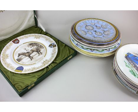 A collection of commemorative plates including a boxed Spode 'Nijinsky' steam train, President Roosevelt, Charles Dickens, 20