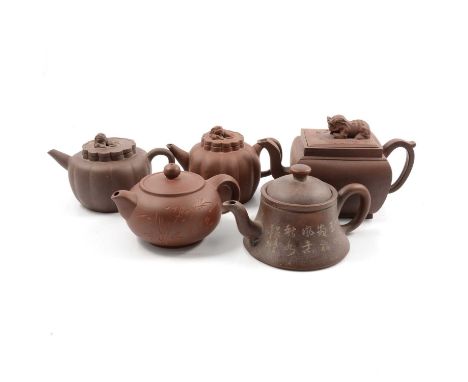 Chinese dark reddish-brown stoneware teapot, Yixing, splayed form incised inscription, four-character seal mark, 10cm; and fo