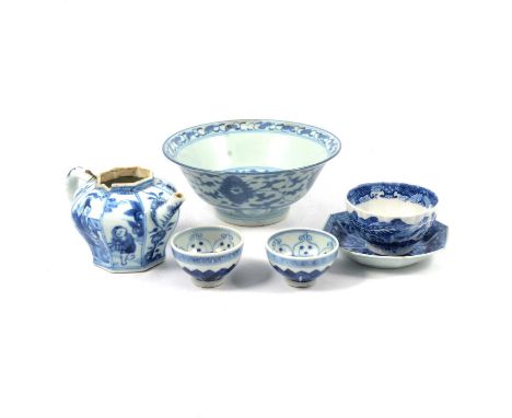 Chinese blue and white porcelain bowl, floral decoration, diameter 17cm; Kangxi style teapot, and a collection of blue and wh