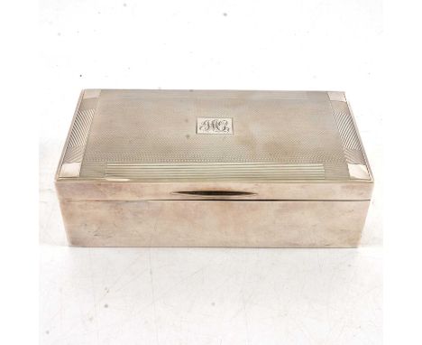 A silver cigarette/jewel box by John Rose, Birmingham 1938, plain polished sides, engine turned lid with monogram to initial 