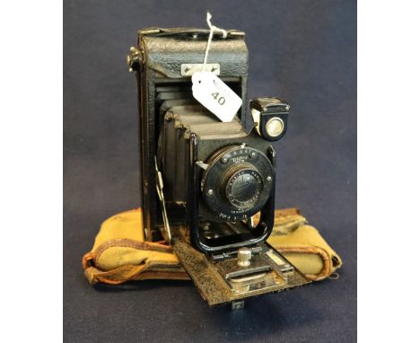 Early 20th Century Houghton & Butcher folding reprographic camera in appearing original canvas case. (B.P. 24% incl. VAT)