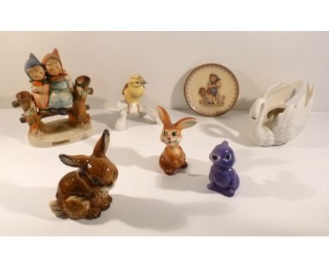 HUMMEL GROUP "COQUETTES", No. 179 (H: 12.5 cm), YELLOWHAMMER, SWAN, HARE, THREE RABBITS AND TWO DISHES [9[