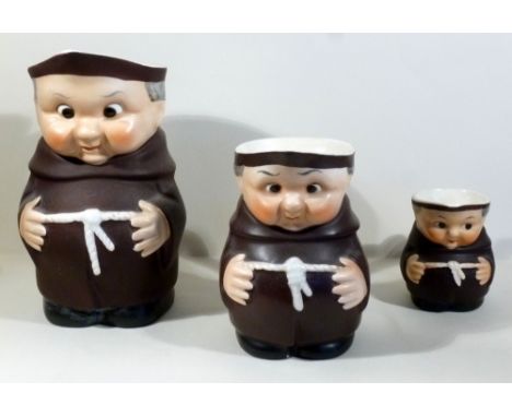 SET OF THREE HUMMEL GRADUATED MONK JUGS (HEIGHT OF LARGEST: 14.5 cm), MONK MUG AND AN EGG CUP [5]