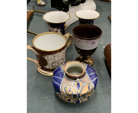 FIVE VINTAGE CERAMIC ITEMS TO INCLUDE VASES, ETC 