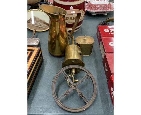 FOUR VINTAGE ITEMS OF BRASS TO INCLUDE A CLOCKWORK MEAT JACK WITH KEY AND CIRCULAR IRON RACK (WORKING WHEN CATALOGUED) JUG, C