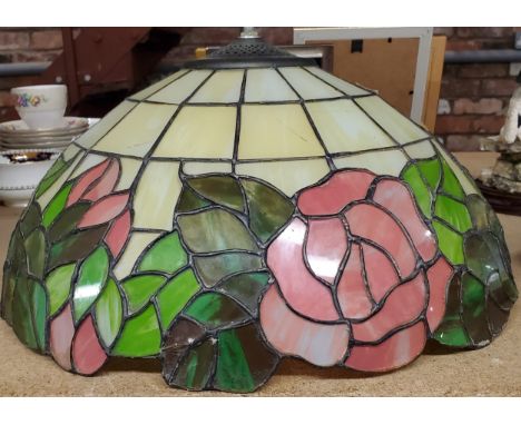 A TIFFANY STYLE LEADED GLASS LAMP SHADE, 42CM - A/F TO BASE 