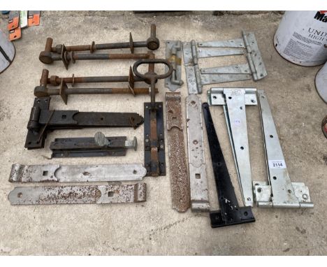 AN ASSORTMENT OF GATE HINGES AND LATCHES 