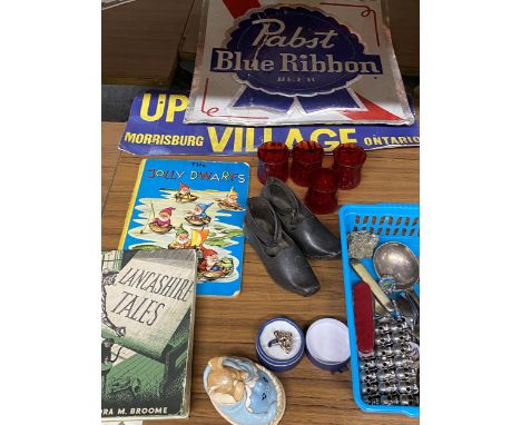 A MIXED LOT TO INCLUDE BLUE RIBBON SIGN, LANCASHIRE TALES BOOK, SPOONS, ARMY KNIFE ETC 