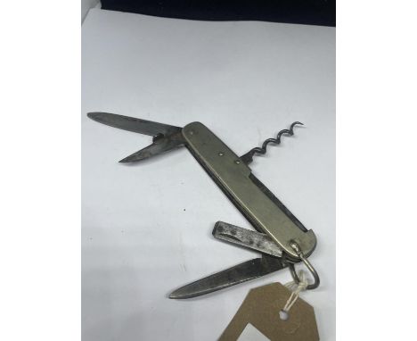 A VINTAGE ELLIS AND SON MULTI TOOL POCKET KNIFE 