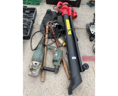AN ASSORTMENT OF TOOLS TO INCLUDE A BOSCH DRILL, A MAKITA ANGLE GRINDER AND AN ELECTRIC LEAF BLOWER ETC 