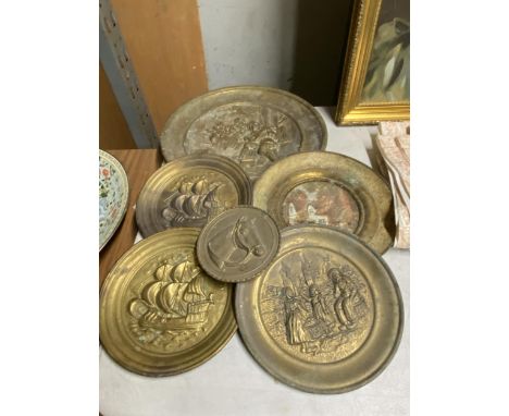 A GROUP OF VINTAGE BRASS PLATES 