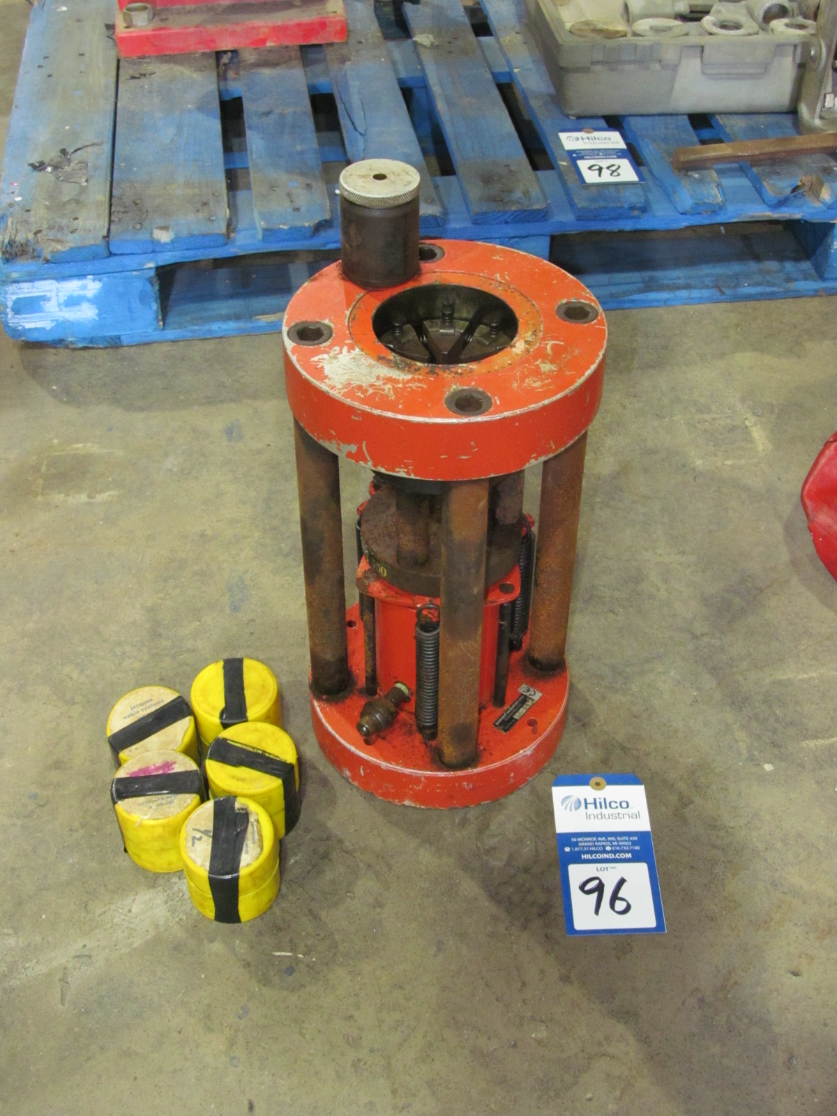 Banner Services Spiralyt 550 Hydraulic Crimper