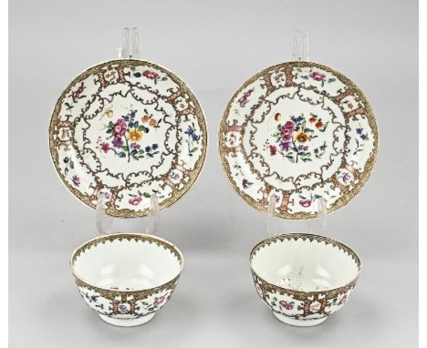 Two 18th century Chinese porcelain cups + saucers, floral/gold decoration. Minimal chips + hairline. Size: 8.5 - Ø 13 cm. In 