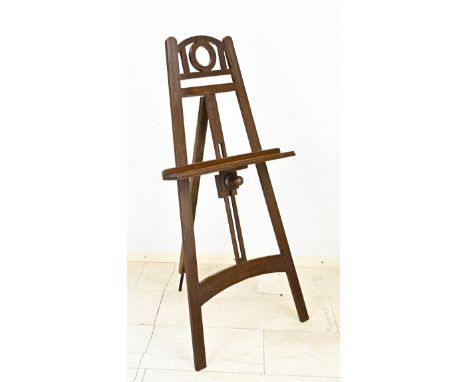 Antique oak (adjustable) easel. Circa 1900. Art Nouveau. Dimensions: H 125 cm. In good condition.