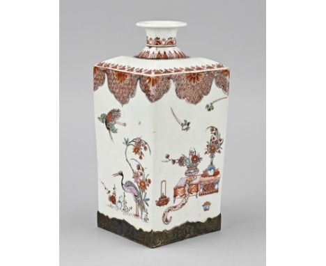 18th Century Chinese porcelain Famille Rose tea caddy with bird/floral/valuables and gold decoration. Dimensions: H 22.5 cm. 