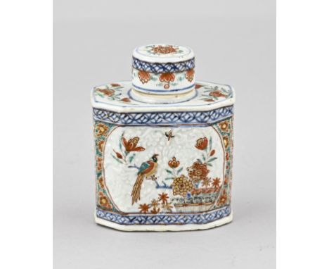 18th Century Chinese porcelain Famille Rose tea caddy with landscape/tropical bird/gold decoration. Lid damaged. Size: 11.8 c