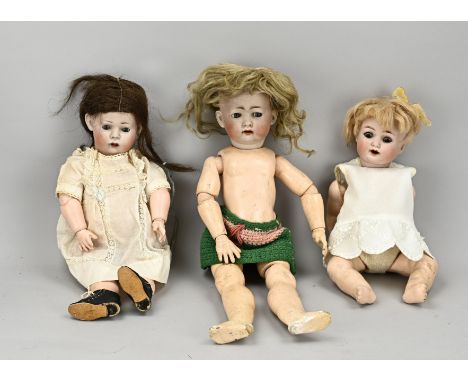 Three antique German porcelain dolls. Circa 1920. 1x LV &amp; W, No. 1070, mohair hair, sleep eyes, articulated body. 1x No. 