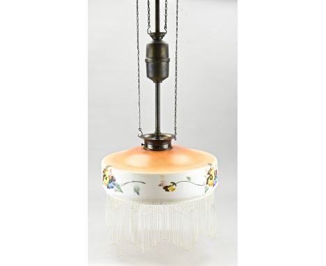 Adjustable copper pendant lamp with painted shade. Circa 1900. Dimensions: 80 x Ø 40 cm. In good condition.