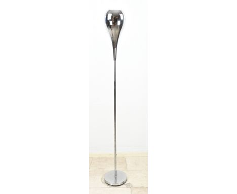 Standing design lamp by Goccia. Entirely chrome with drop-shaped hood. Dimensions: H 176 x Ø 25 cm. (foot). Minimal dent. In 