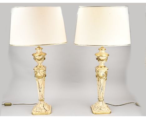 Two large ceramic marbled Louis Seize style table lamps. Second half 20th century. Dimensions: H 100 cm. In good condition.