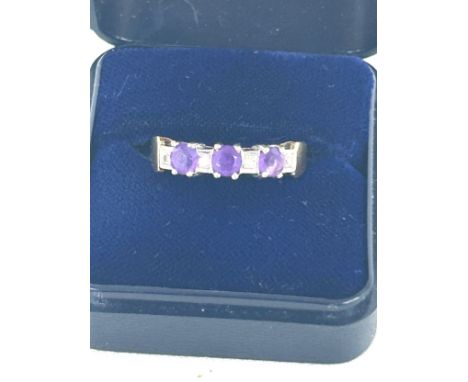 Ladies 18ct Gold diamond and amethyst ring, total weight 5.2 grams ring size R 