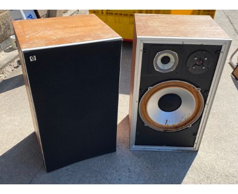 Pair of Leak 2020 3 speaker system speakers, untested 