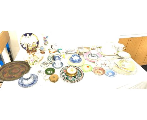 Selection of miscellaneous to include Carltonware, whimsies etc 