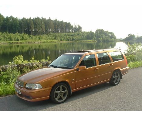 - 2319cc 5-cylinder turbo engine (quoted 237hp/240lbft), auto transmission

- Grey alcantara / leather trim, new timing belt 