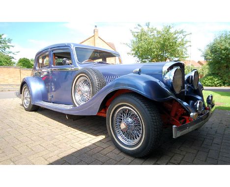 - Derby Bentley coachwork by William Arnold of Manchester

- Jaguar MkVIII chassis and Jaguar 3.4-litre engine

- Biascan Blu