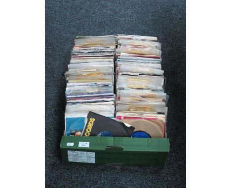 7" Singles, approximately 300 titles from Manfred Mann, Tears For Fears, Simon and Garfunkel, Bananarama, Belle Stars, Blancm