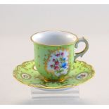 Herend, Ungarn: Seltene Kaffeetasse in Mintgrün