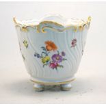 Potschappel, sächsische Porzellanmanufaktur: Cachepot mit Blumenmalerei, Rokoko-Stil