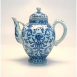 Kangxi Stegkanne Seladon Unterglasurblau ca. um 1700