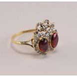 Antiker viktorianischer Doppelherzring mit Rubinen und Diamanten