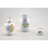 Staatlich Meissen: Drei Teile Meissen Deutsche Blume
