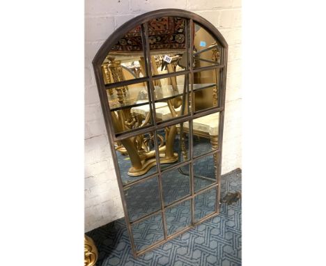 ARCH GARDEN MIRROR
