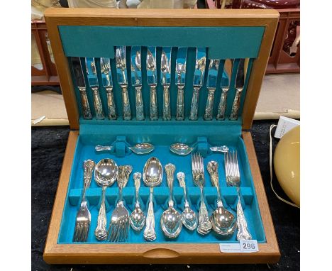 CANTEEN OF CUTLERY