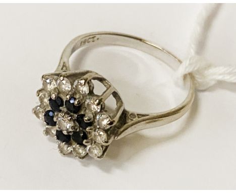 18CT WHITE GOLD DIAMOND &amp; SAPPHIRE FLORAL CLUSTER RING SIZE N 