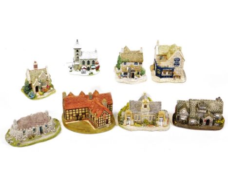 Various Lilliput Lane groups, to include Aberford Gate 661 1993-1 Apothecary L2055, Village School, etc. (8, boxed with some 