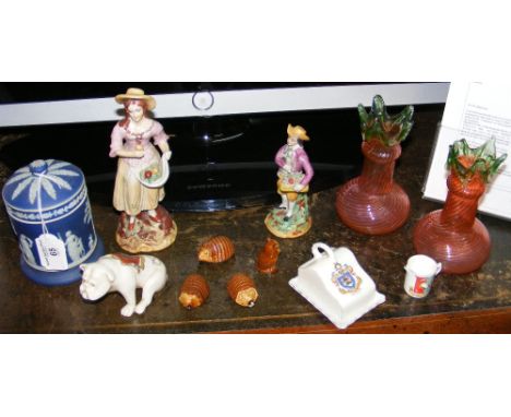 Various collectable ceramic and glassware