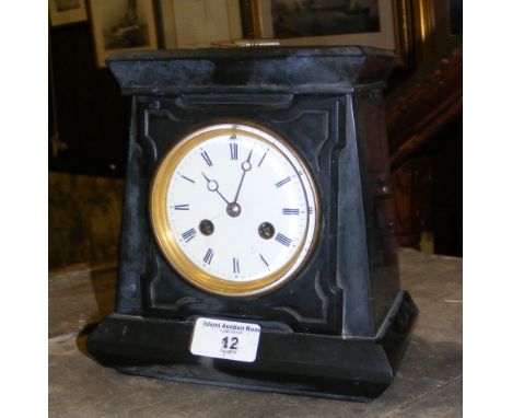 Small proportioned Victorian slate mantel clock - 19cm high